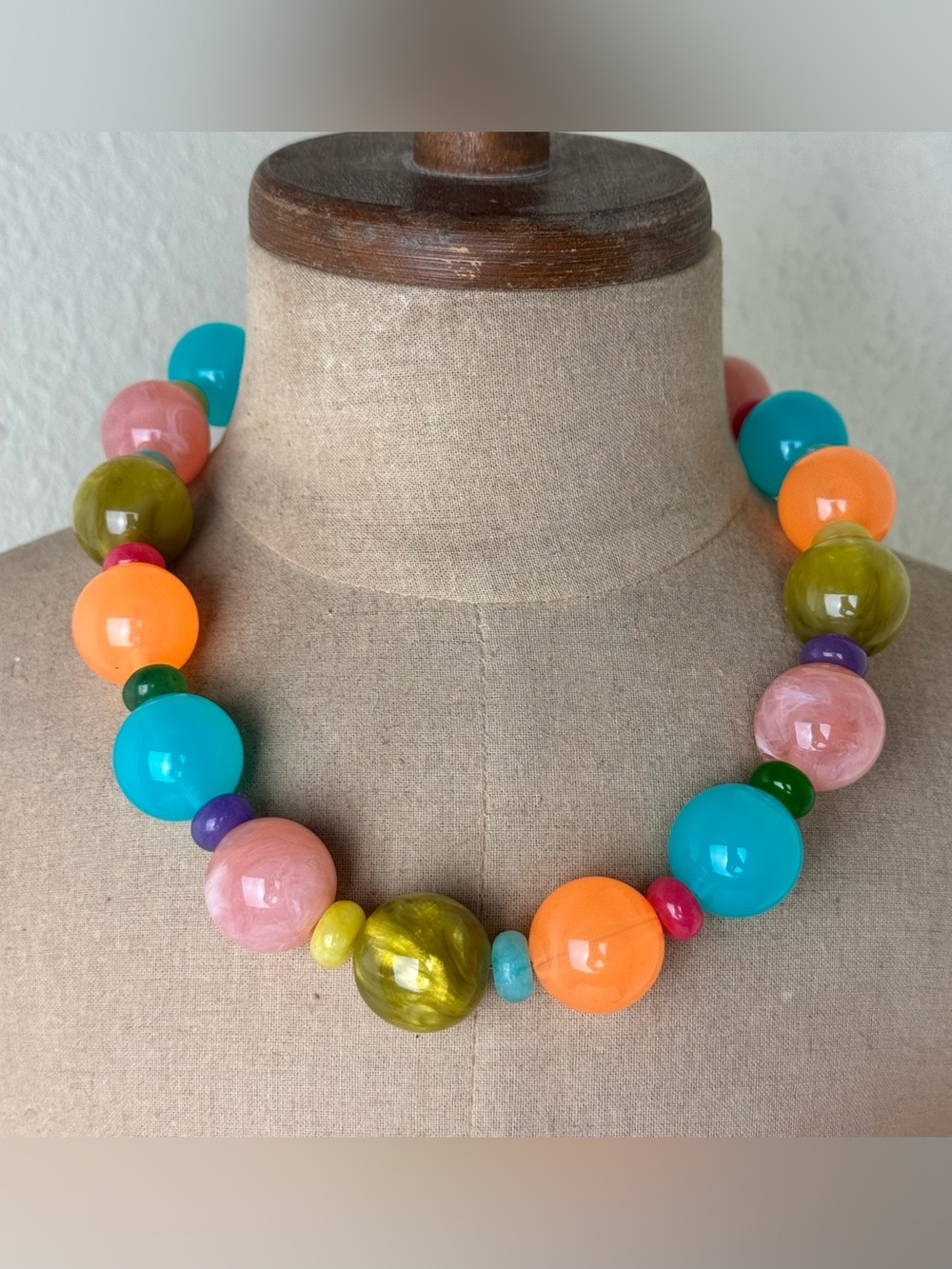 Colorful Chunky Statement Lightweight Lucite Beaded Necklace